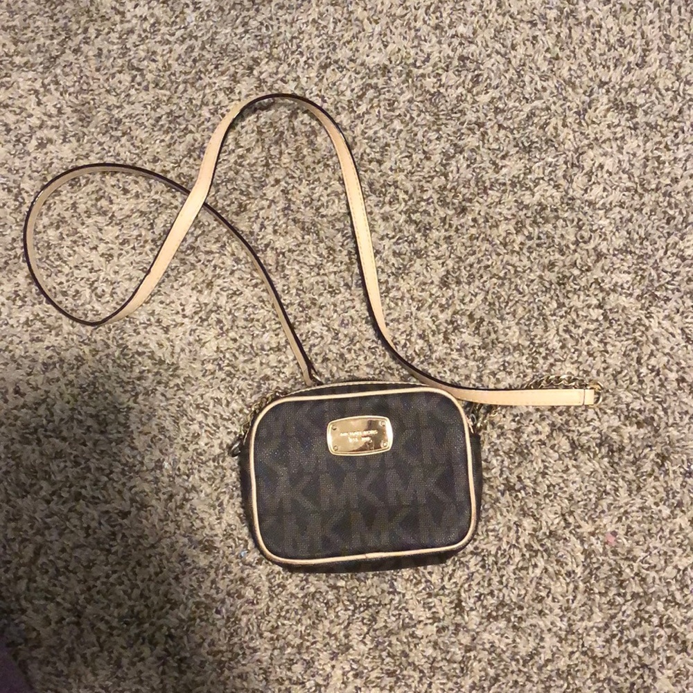 Michael Kors cross body